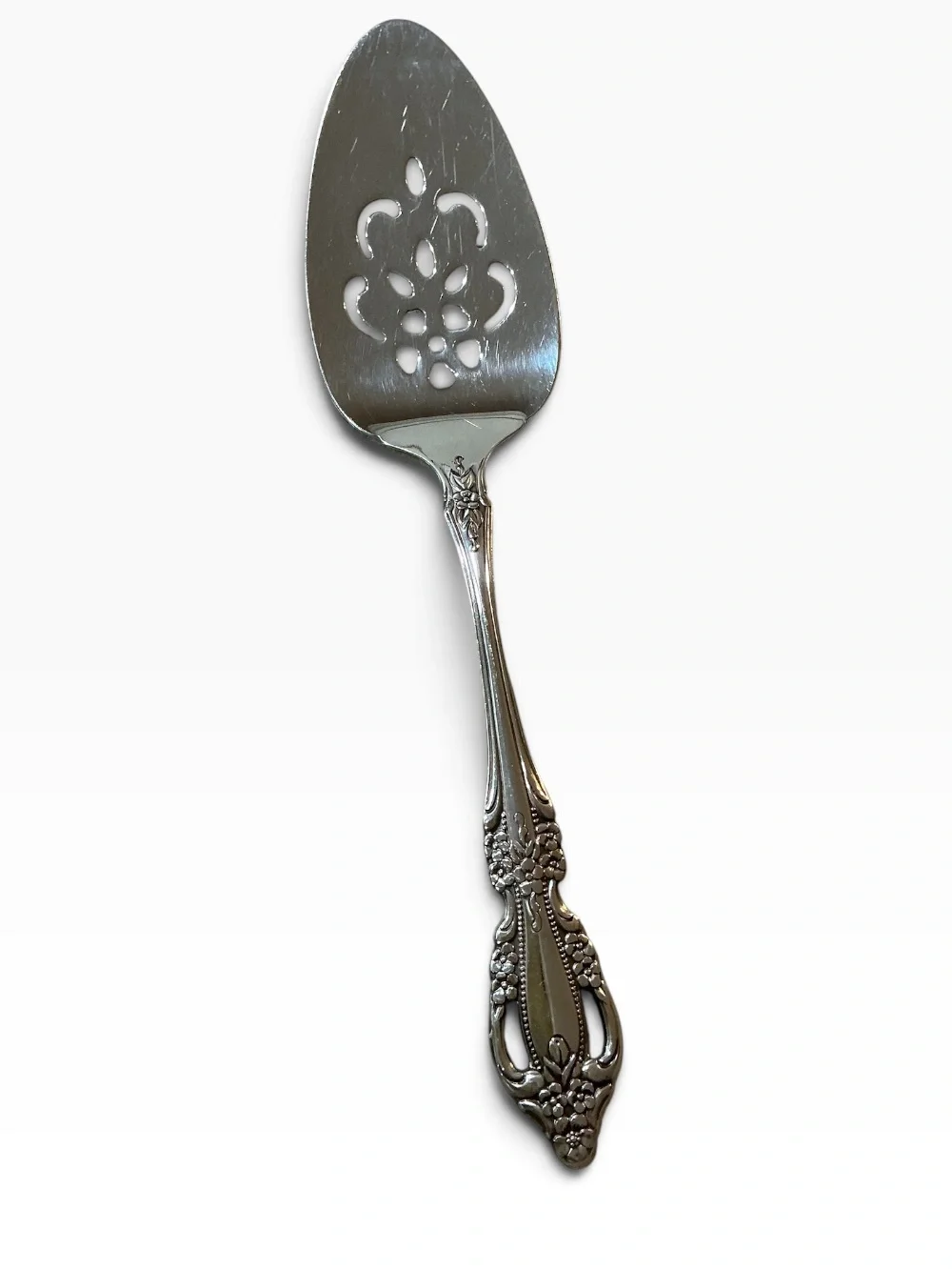 Vintage Oneida Distinction Deluxe Raphael Pierced Stainless Pie Server